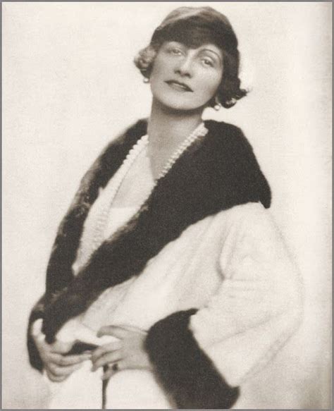 Coco Chanel 1923 By Baron Adolph De Meyer Coco Chanel Mode Chanel Nº 5