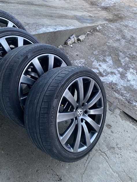 R21 Omanyt — Volkswagen Touareg (1G), 3 л, 2008 года | колёсные диски ...