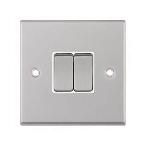 Selectric 7mpro 102 Satin Chrome 2 Gang 10a 2 Way Switch With White Insert Express Electrical