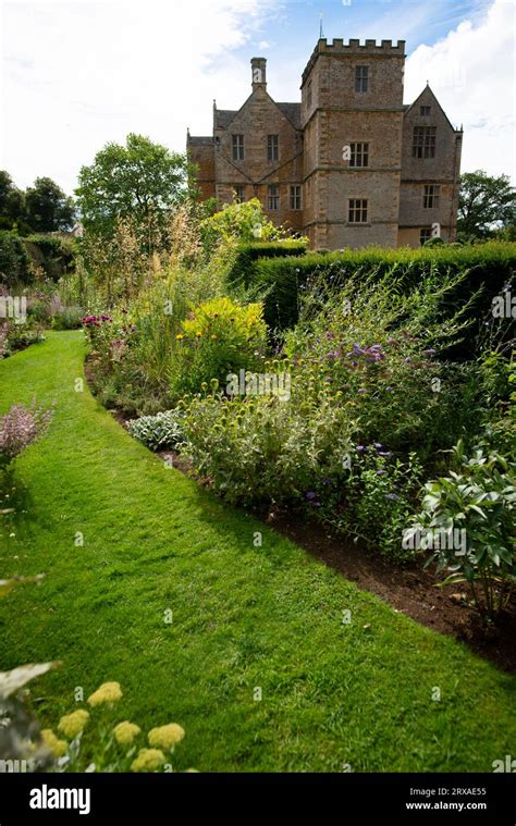 Gardens at Chastleton House, Oxfordshire Stock Photo - Alamy