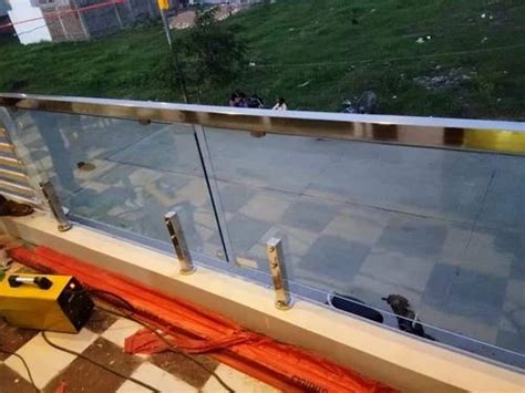 Silver Steel Glass Railing Material Grade 304 At Rs 1280 Feet In Indore