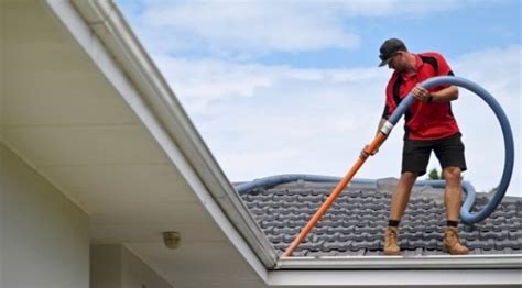 10 Reasons To Hire Professionals For Gutter Cleaning Active Pages