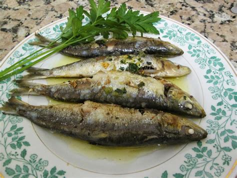 COCINAR NO ES DIFÍCIL PRUÉBALO SARDINAS A LA PLANCHA CON AJO Y PEREJIL