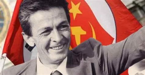 A Anni Dalla Morte Di Enrico Berlinguer Riscopriamo Il Mito Del