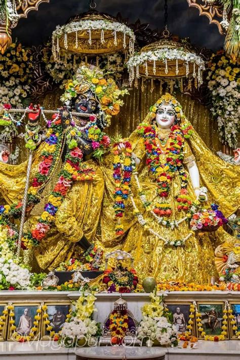 Pin By Naga Kishore Raja On Lord Radhakrishna Painting Holiday Decor