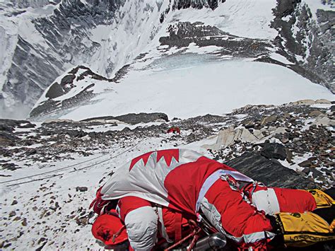 Miris Ternyata Ini Alasan Jasad Korban Pendakian Gunung Everest