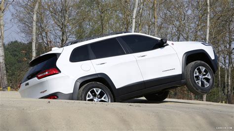 2014 Jeep Cherokee Trailhawk (Euro Version) | Off-Road