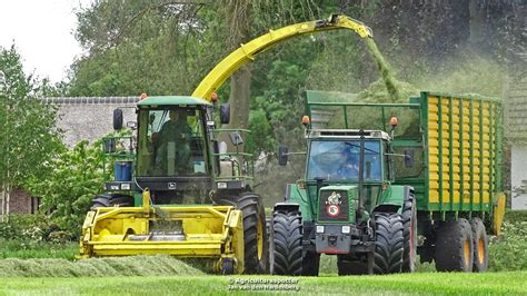 John Deere Gras Hakselen Met Een John Deere Trekkerweb Nl