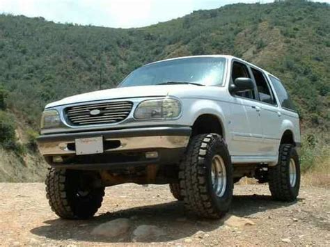 Lifted Explorer Ford Explorer Xlt Ford Expedition Ford Explorer