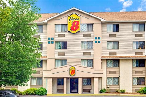 Super 8 by Wyndham Stamford/New York City Area, Stamford (updated ...