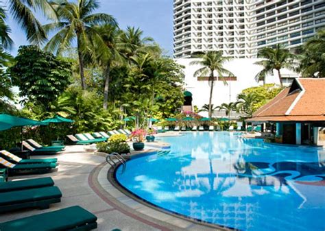 Cheap holiday and hotel deals at the Royal Orchid Sheraton Bangkok with ...