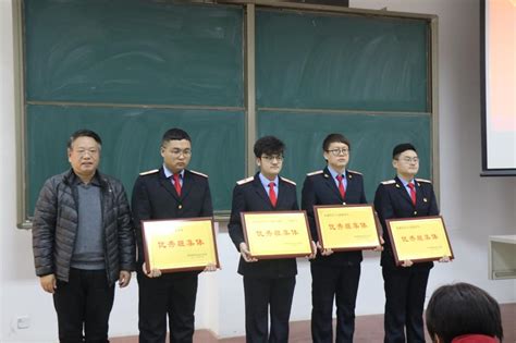 牵引动力学院党总支举办“创先争优”、“双十”学习竞赛表彰大会暨第四届思想政治教育季之“说学风、求真知、立长志”主题演讲比赛 西安铁路职业技术学院