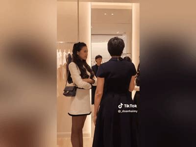 M V Hot Nh T L Ng B Ng Chi M Spotlight V I Nhan S C Tr P Tu I U Khi H T Ng Do N H I