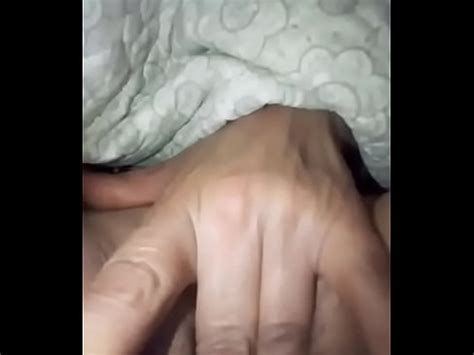 Perversa Pajeandose Escondidas Xvideos