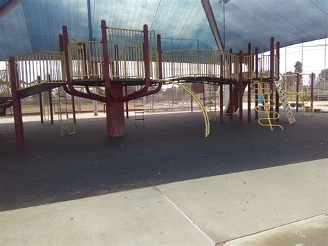 Bill Martin Park In 7881 Juniper Ave Fontana Ca 92336 Usa