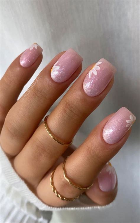 Best Aesthetic Short Nails You Must Try This Year