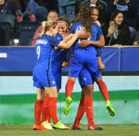 Sp Fu Ball Frauen Shebelieves Cup England Frankreich Meldung