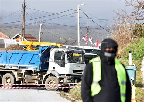 Bërnabiqi vazhdon të propagandojë edhe pas heqjes së barrikadave