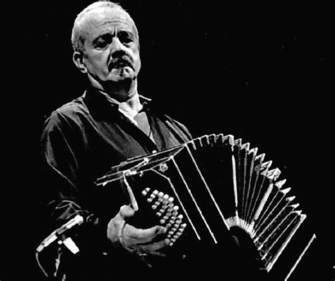 Astor Piazzolla compositor argentino hoy cumpliría 94 años