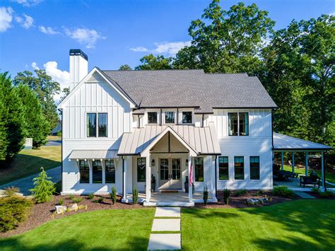 Modern Farmhouse Farmhouse Exterior Atlanta By Infinite Home