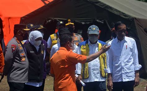 Presiden Joko Widodo Kunjungi Korban Bencana Gunung Semeru