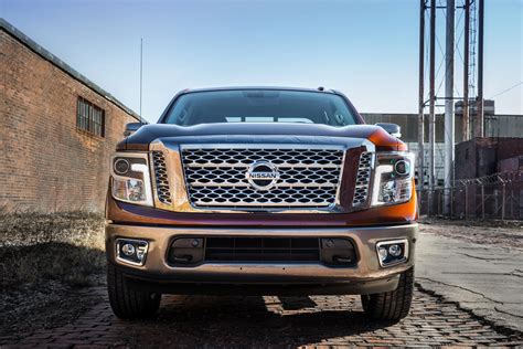 Nissan Titan Crew Cab Unveiled At New York Litre Endurance V