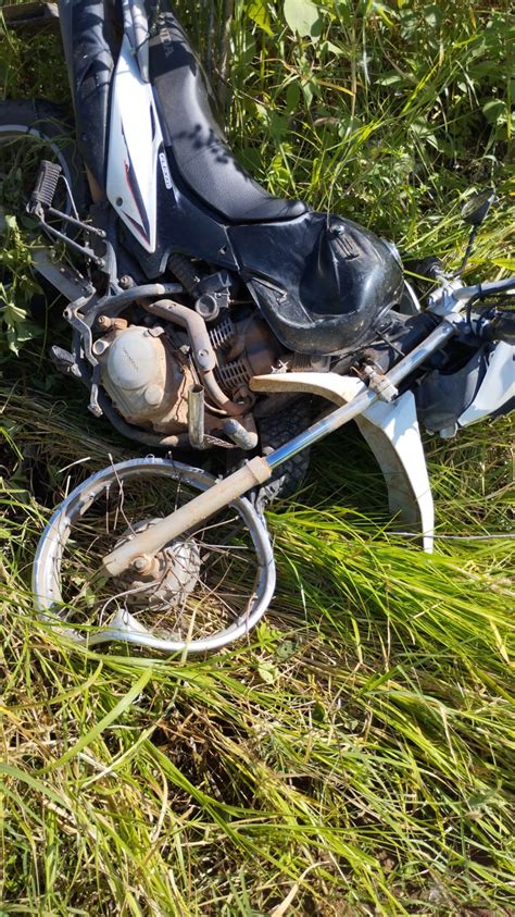 Motociclista Morre E Quatro Pessoas Ficam Feridas Em Acidente Na MGC