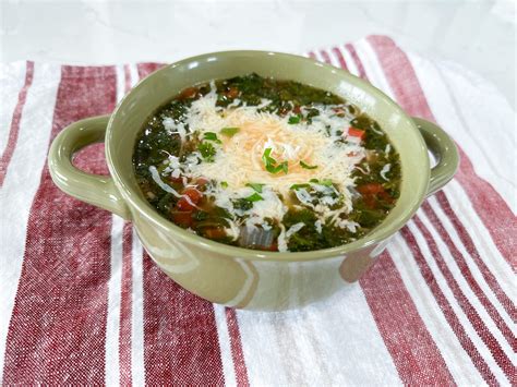 White Bean and Spinach Soup - Julia Pacheco