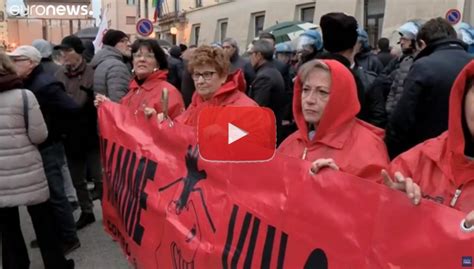 Firmato Il Protocollo D Intesa Per La Terra Dei Fuochi Il Video Della