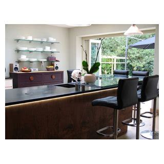 Parapan And American Walnut Veneer Kitchen With Aubergine Details