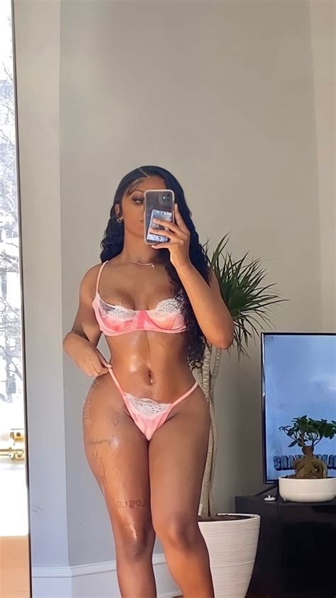 SEXY ASS SELF SHOOTERS VOL ShesFreaky