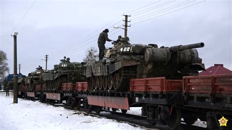 В Беларусь прибывают личный состав вооружение военная и специальная