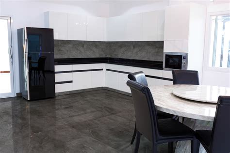 Porcelanato Pulpis Grafite 84 Delta Granitek