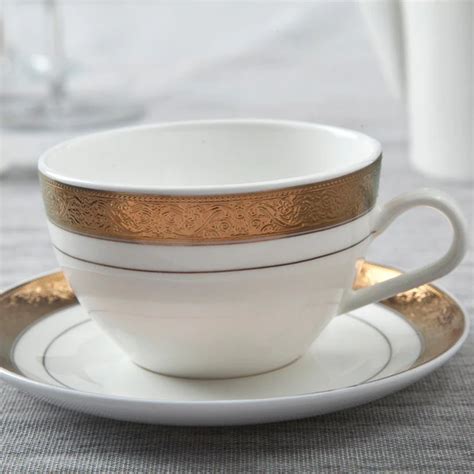 Professional Mixed Golden And White Color Fine Bone China Dinnerware With