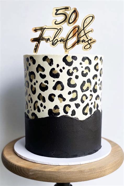 Pin By Jenna On Buttercream Cakes Leopard Print Cake Cheetah