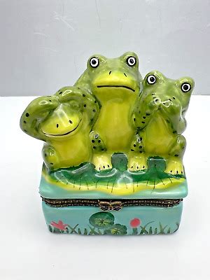 See Hear Speak No Evil Ceramic Frogs Figurine Trinket Box W