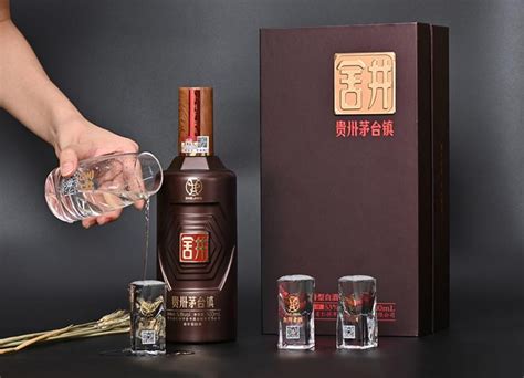 人到中年，为什么越来越爱喝酒？45岁酒友说出4点原因，太真实了 知乎