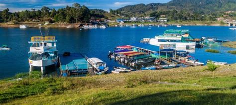 Alquiler de barco sin licencia en el embalse de Guatapé