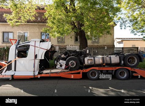 Lorry Truck Camion Fotos Und Bildmaterial In Hoher Aufl Sung Alamy