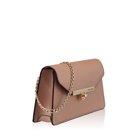 CASEY 01 VITELLO NUDE