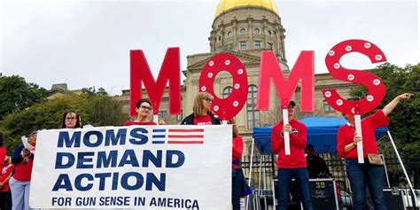 Moms Demand Action Takes On Nra Shannon Watts Interview