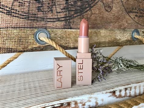 Когда стало очень любопытно Stellary Nude Lips Long Lasting Lipstick в оттенке 13 Summer kiss