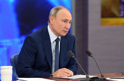 Putin Still Hasnt Taken Russian Vaccine But Says Mass Vaccination Is