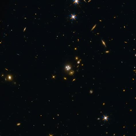 Gravitational Lensing Discovers New Einstein Cross That Distorts Space ...