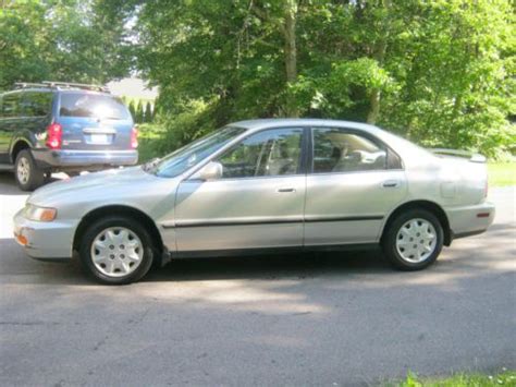 Sell Used 2000 Honda Accord 4cy Vtec Engine Forest Green 4 Door Sedan With Sunroof In Charlotte