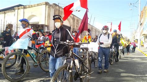 Jóvenes De Cusco Y Arequipa Toman Las Calles En Protesta Contra Manuel Merino Sociedad La