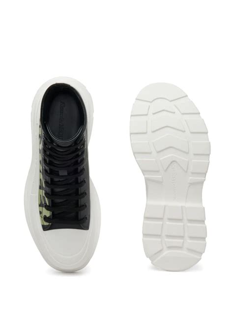 Alexander Mcqueen Tread Slick High Top Sneakers Zwart Schoenen Nl