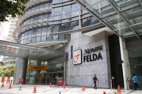 Felda Chairman Confirms Muhyiddin Promised To Wipe Out Settlers’ Debt But Never Delivered