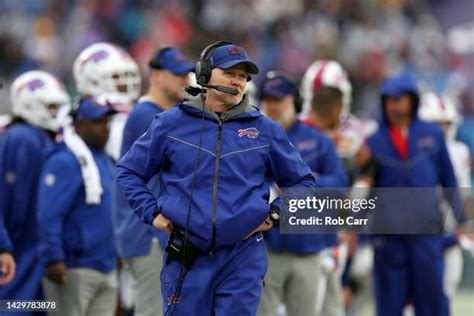 Sean Mcdermott Coach Photos and Premium High Res Pictures - Getty Images