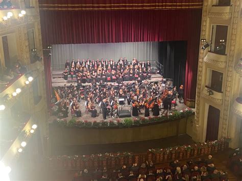 Straordinario Il Concerto Di Natale Diretto Da Beatrice Venezi Al Cilea